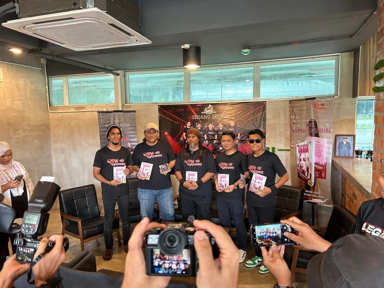 Press event hosted at Kona Mokapot Coffee